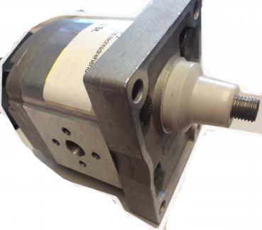 Hydraulikpumpe GR 2 rechtsdrehend 8,2 l 18ccm konisch